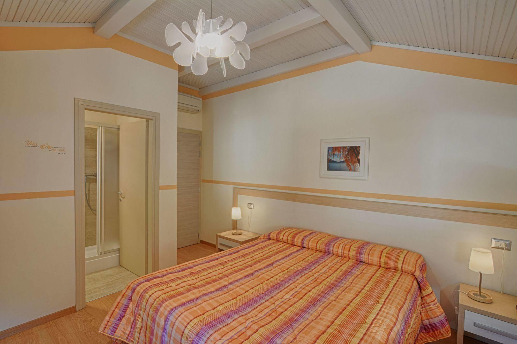 Hotel Europa - Сорико Екстериор снимка