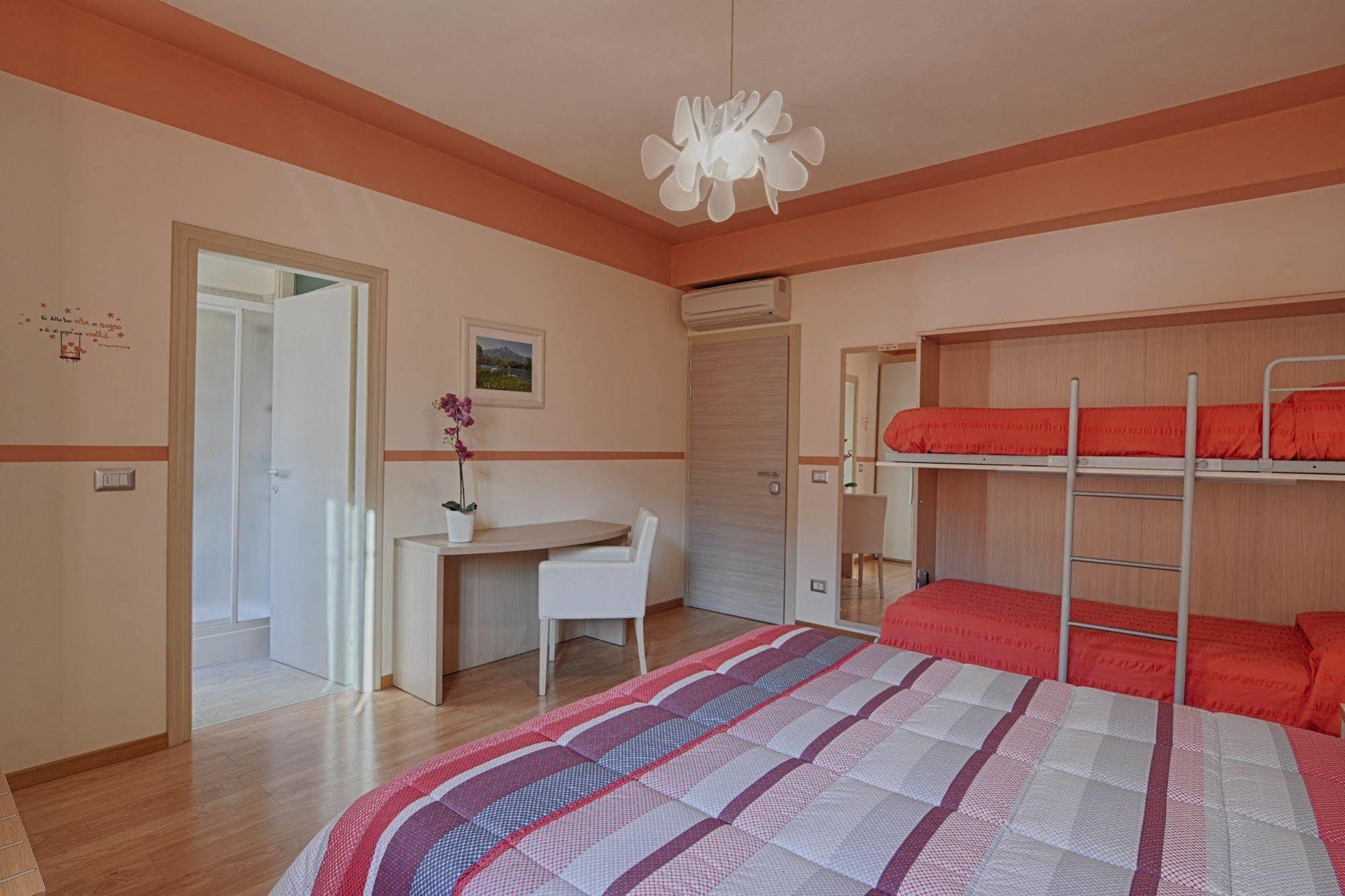 Hotel Europa - Сорико Екстериор снимка